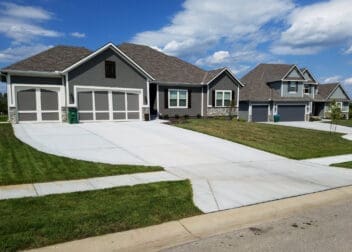 Lee's Summit Mowing